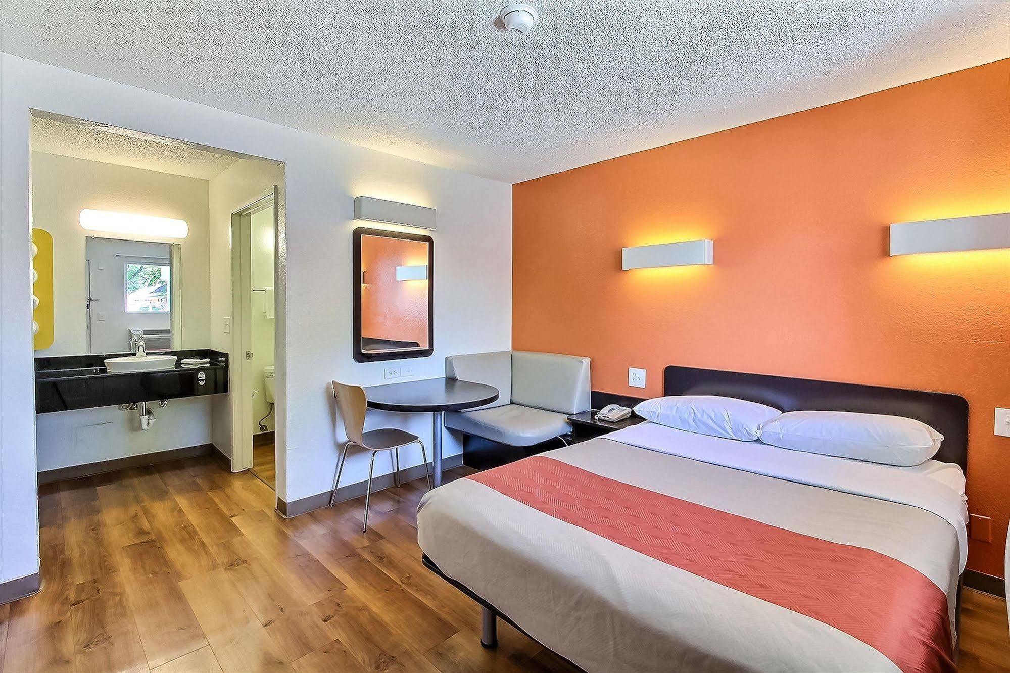 Motel 6-San Jose, Ca - Airport Eksteriør billede